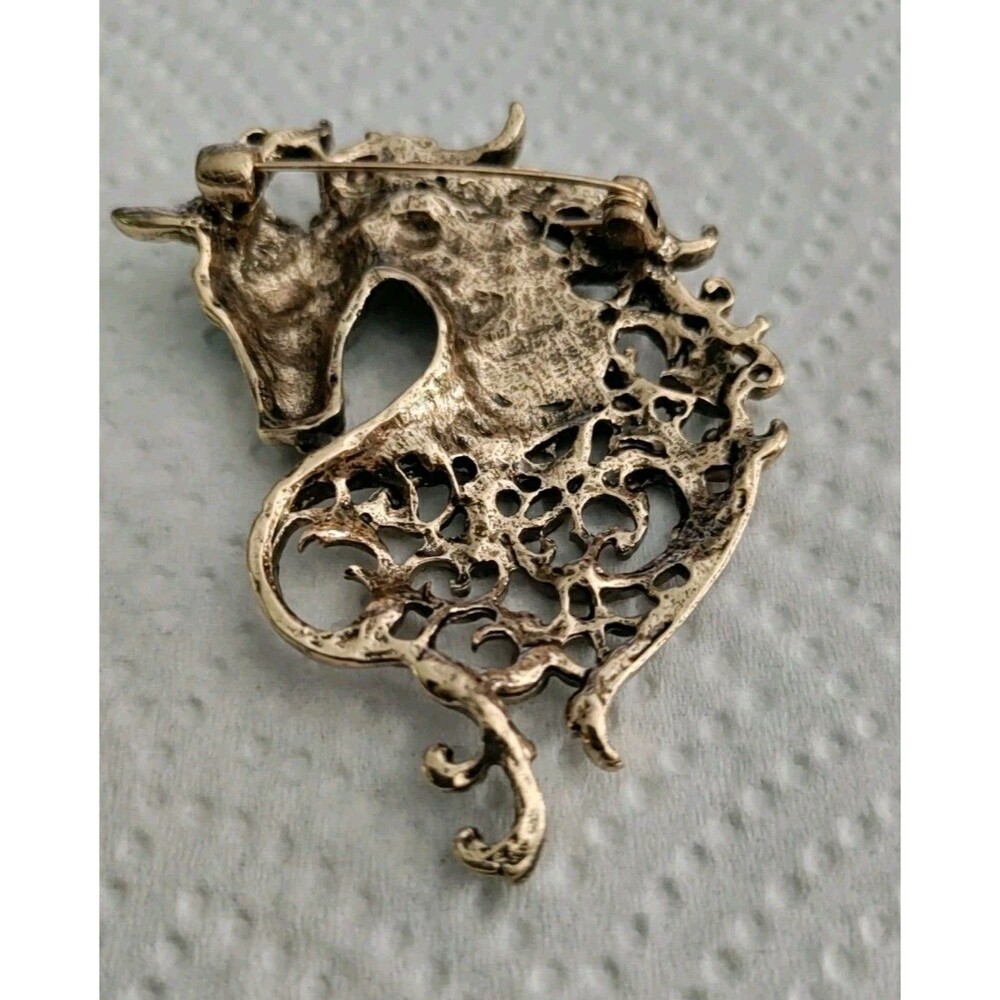 Gold Tone Filagree And Rhinestone Horse Head Brooch - Picture 4 of 4